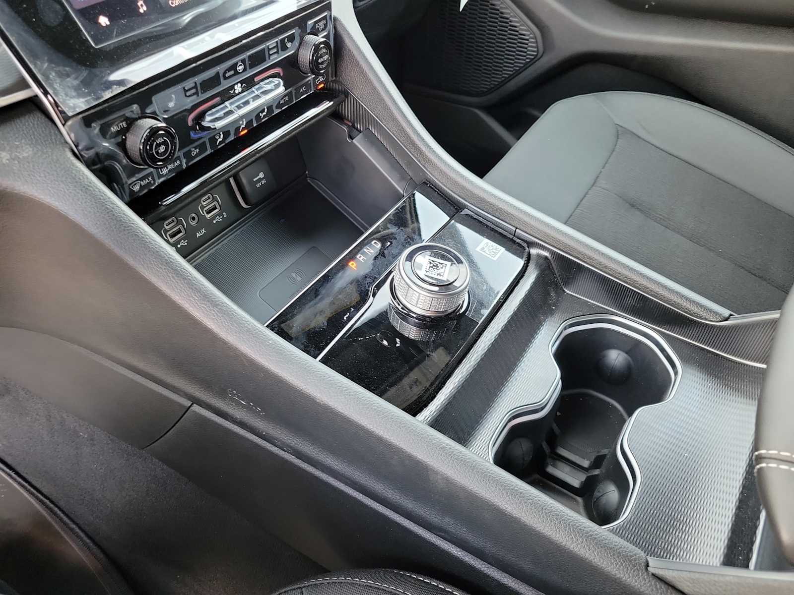 Thumbnail: 2026 Jeep Grand Cherokee - 17