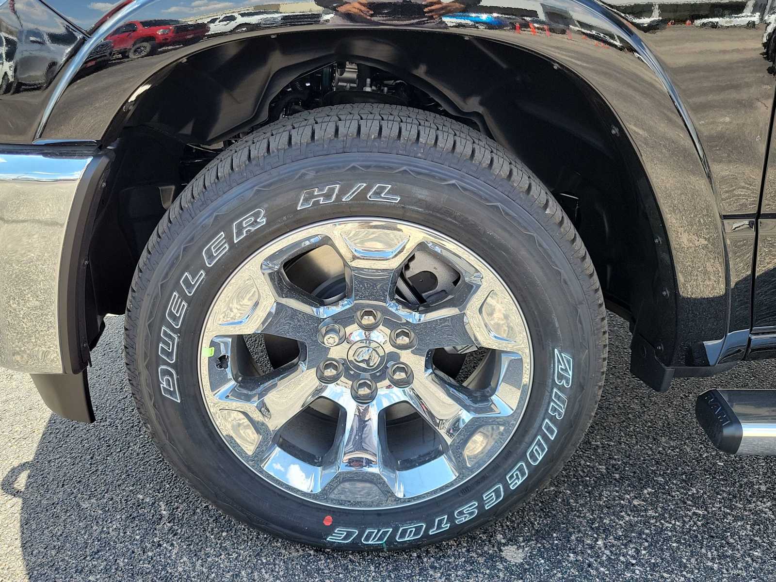 Thumbnail: 2025 RAM 1500 - 8