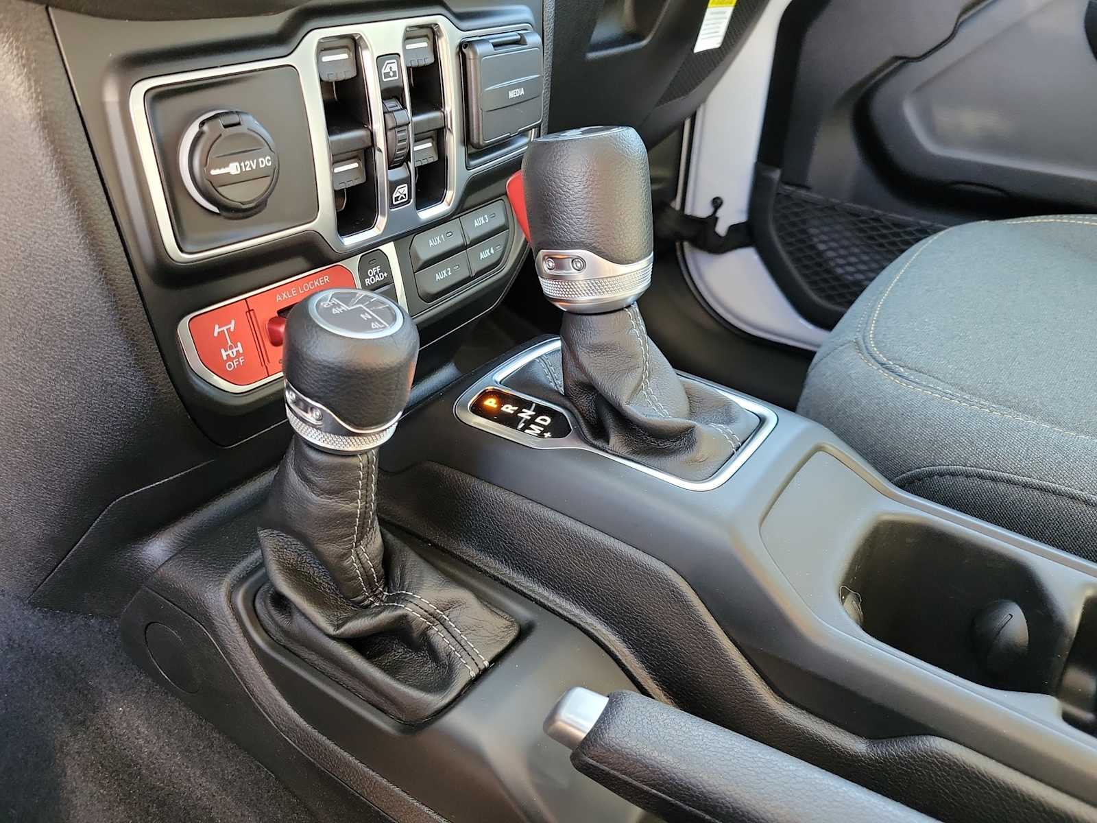 Thumbnail: 2026 Jeep Wrangler - 17