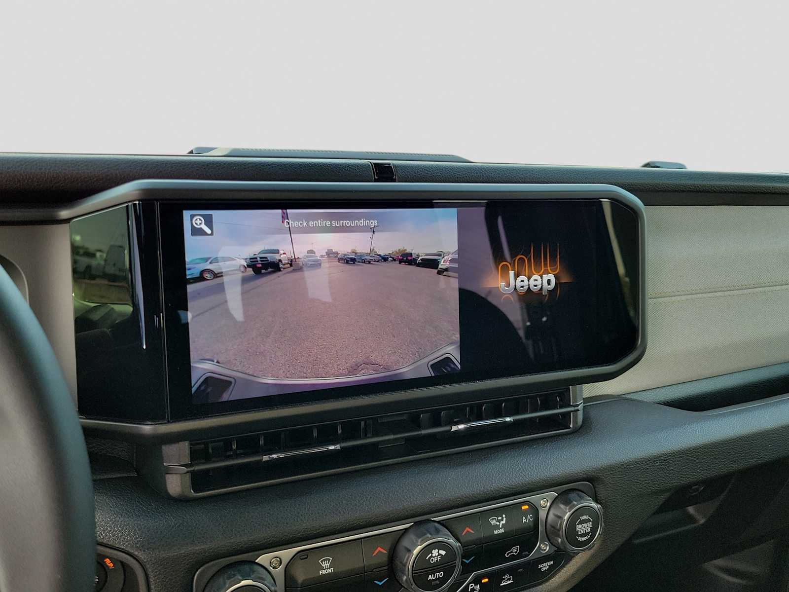 Thumbnail: 2026 Jeep Gladiator - 20