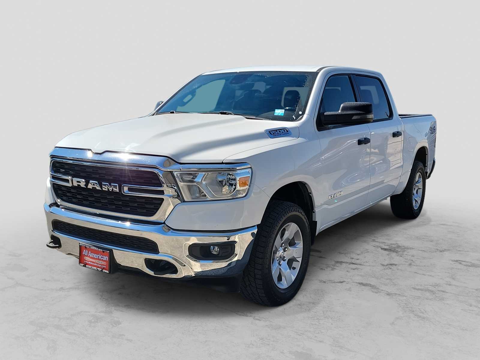 2023 RAM 1500 Big Horn/Lone Star 4x4 Crew Cab 5'7's photo