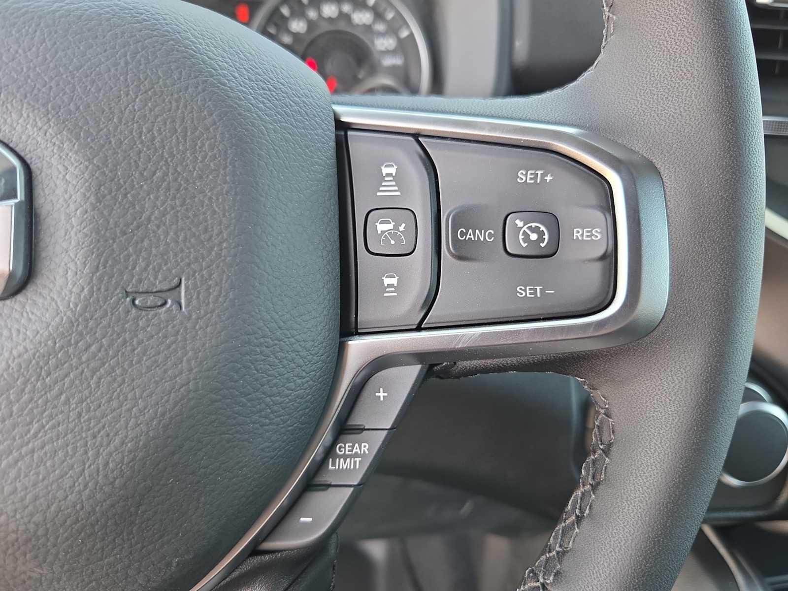 Thumbnail: 2025 RAM 1500 - 19