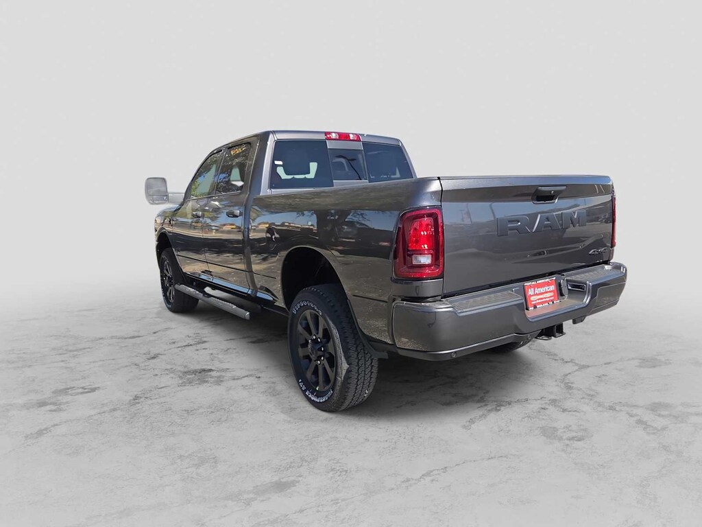 New 2026 Ram 2500 BLACK EXPRESS CREW CAB 4X4 6'4 BOX Pickup