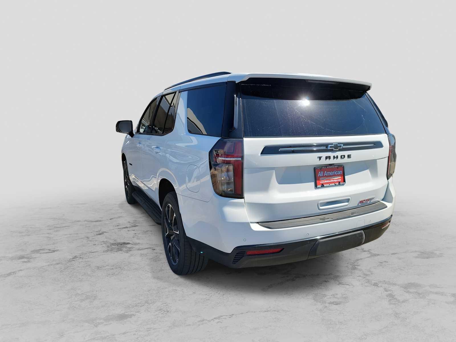 Thumbnail: 2023 Chevrolet Tahoe - 4