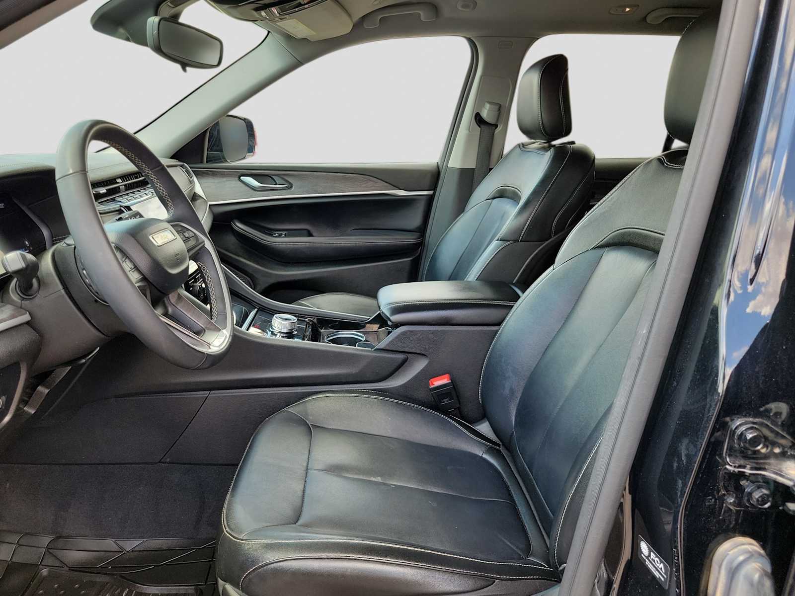 Thumbnail: 2023 Jeep Grand Cherokee - 11