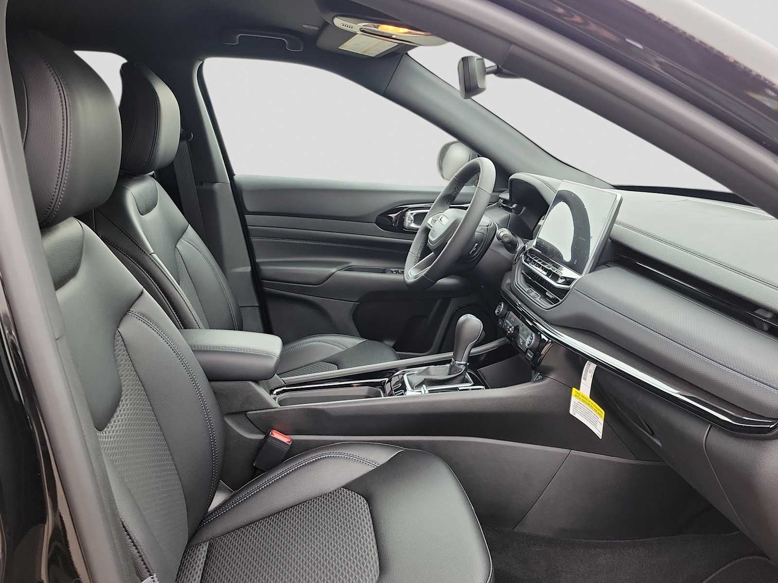 Thumbnail: 2026 Jeep Compass - 14