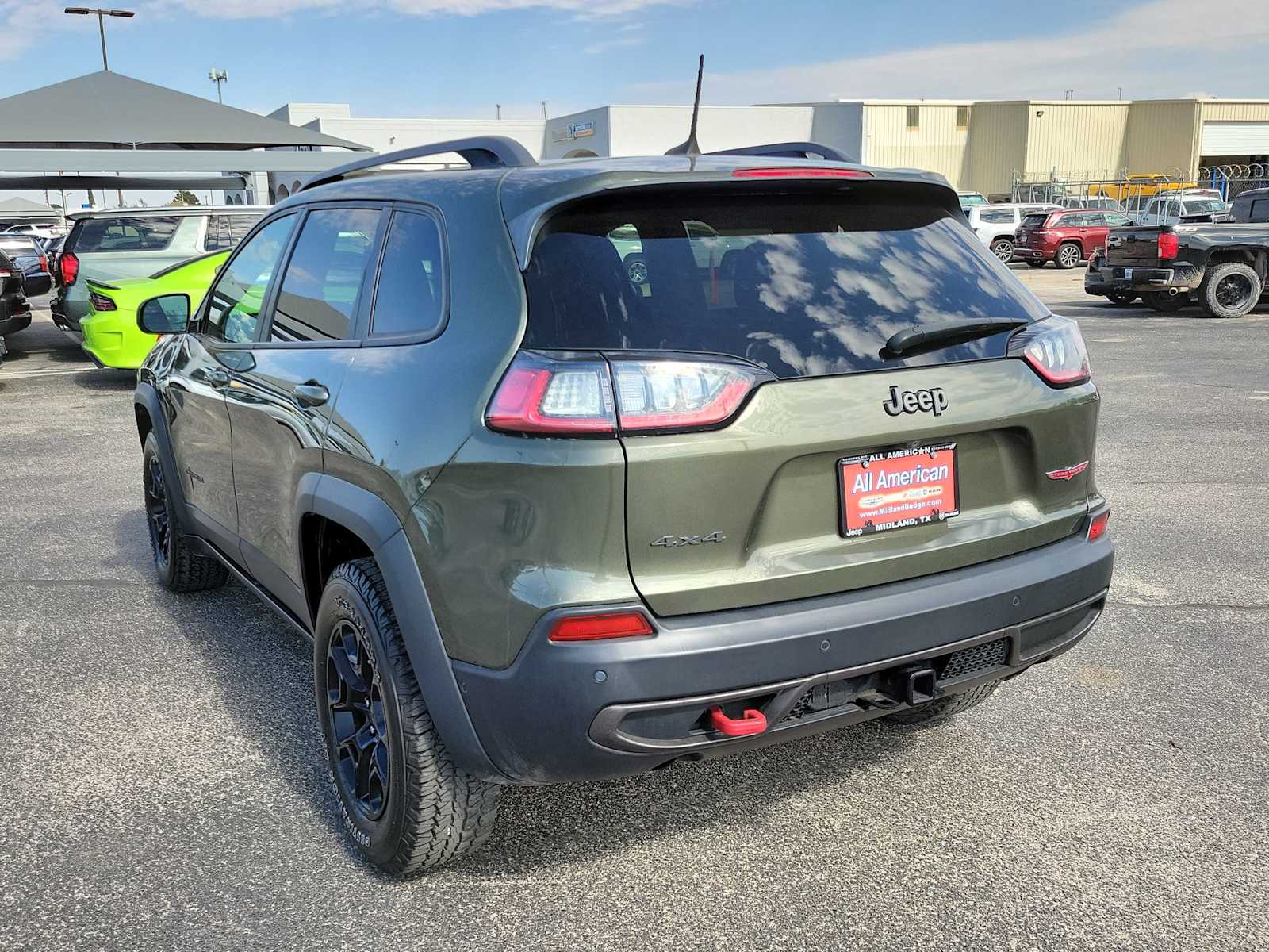 2019 Jeep Cherokee Trailhawk photo 3