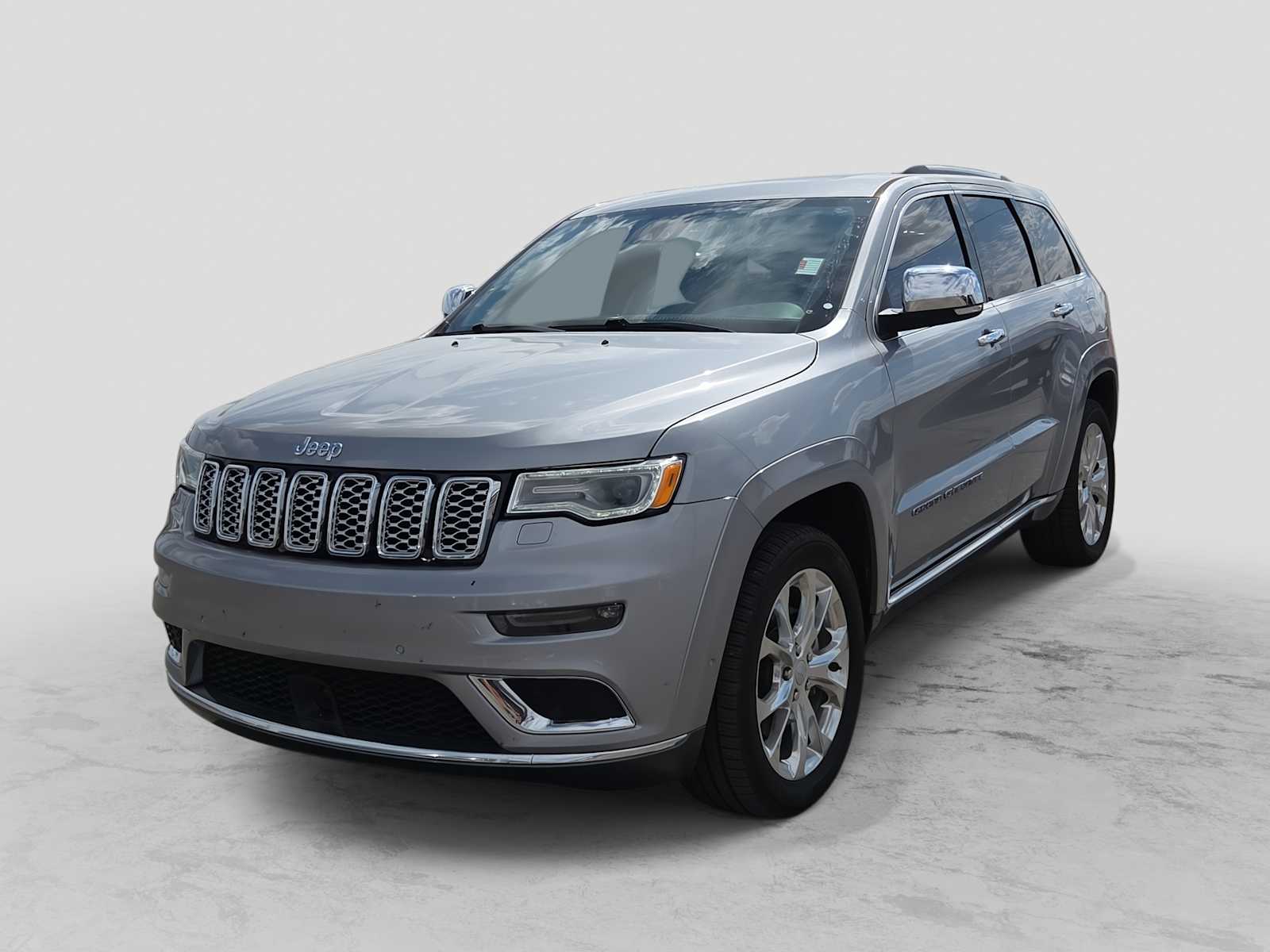 2019 Jeep Grand Cherokee Summit's photo