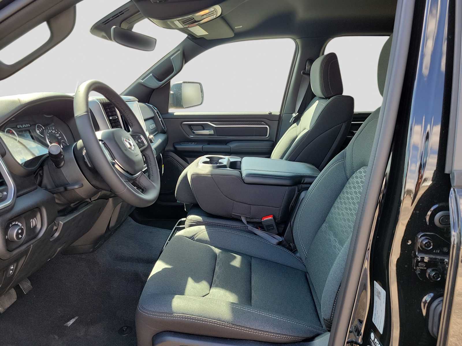 Thumbnail: 2025 RAM 1500 - 11