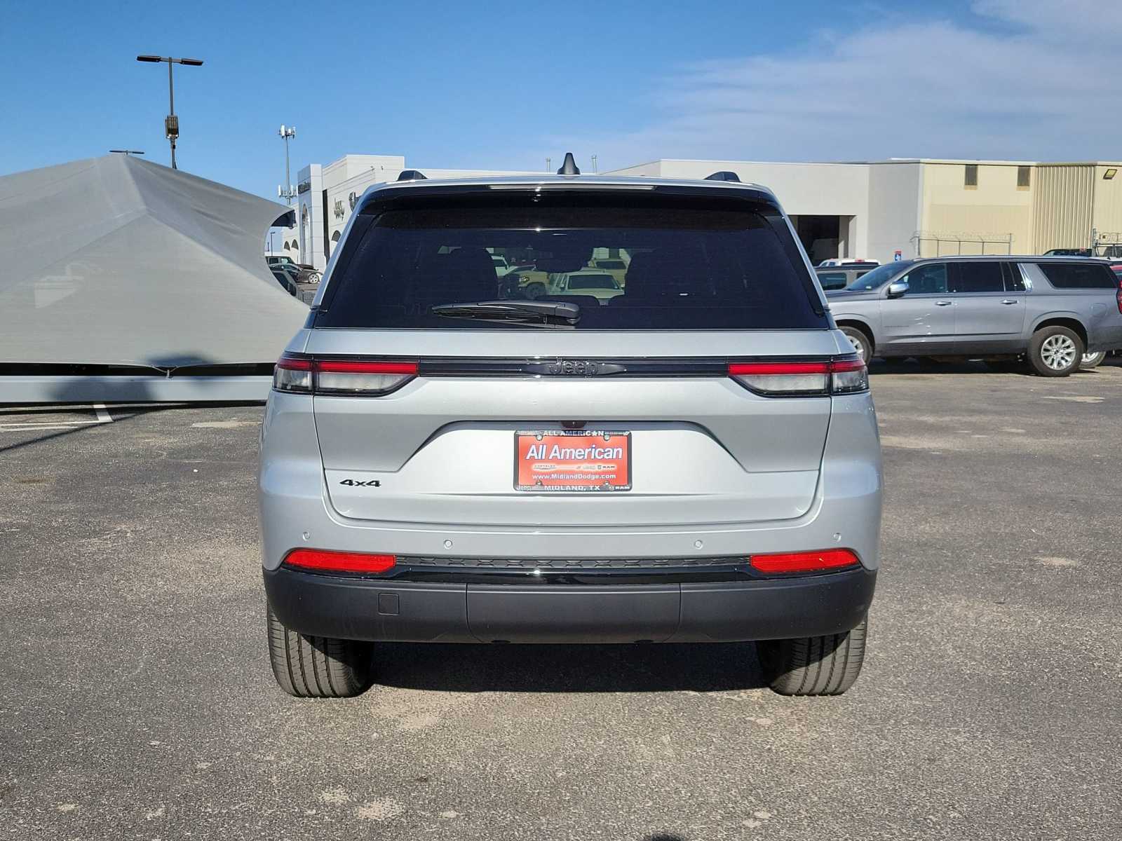 2024 Jeep Grand Cherokee Limited Edition 5