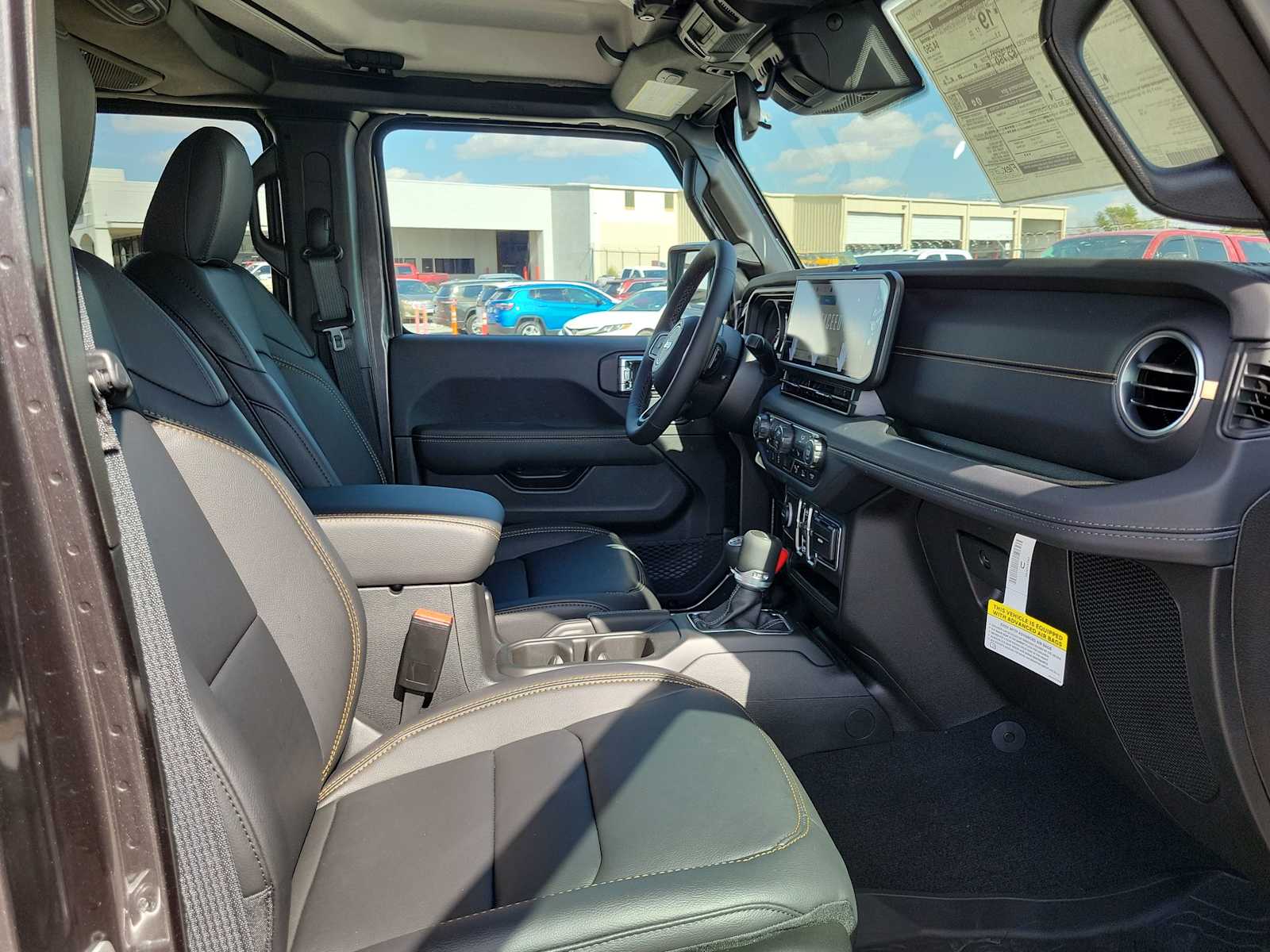 Thumbnail: 2025 Jeep Gladiator - 14