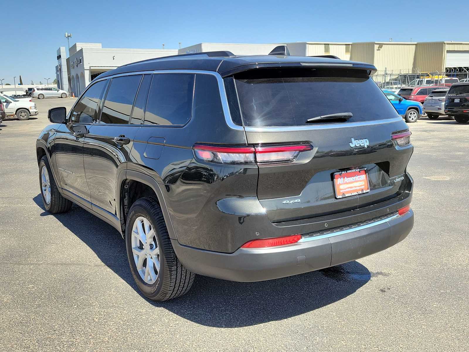 Thumbnail: 2023 Jeep Grand Cherokee - 4