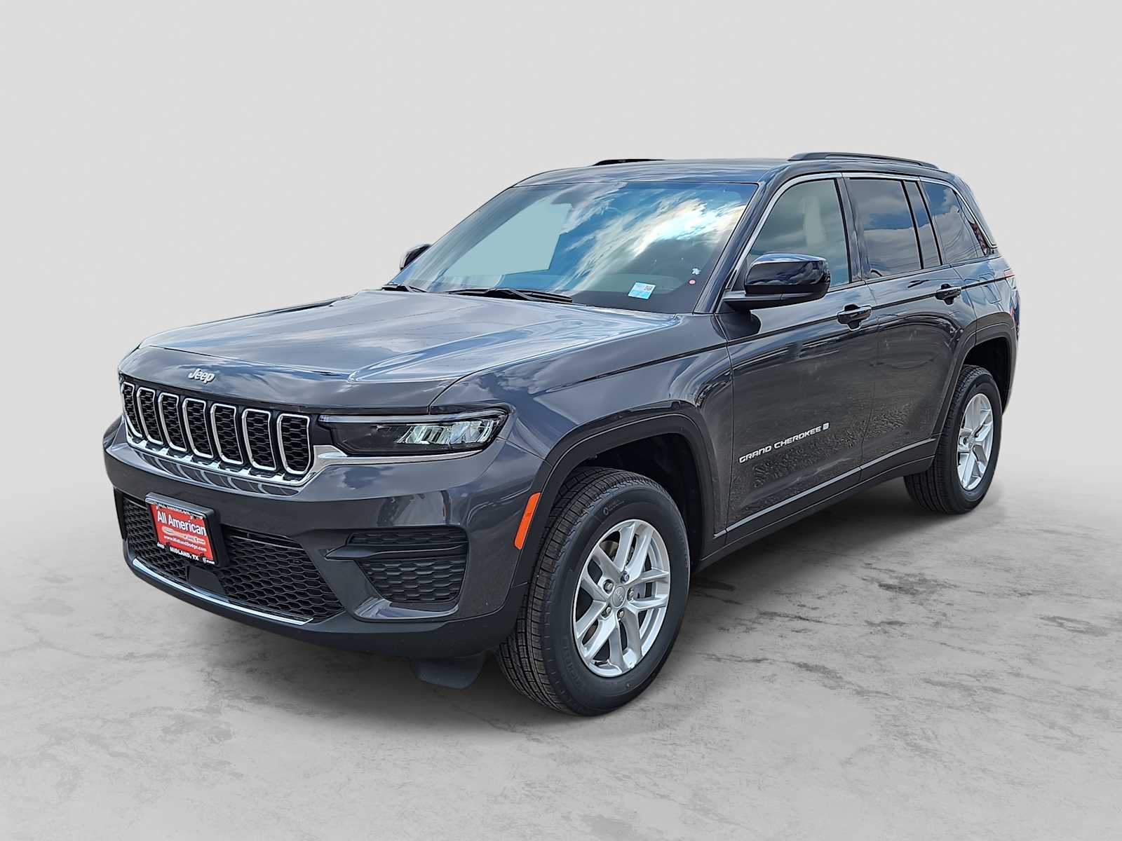 New 2026 Jeep Grand Cherokee LAREDO X 4X4