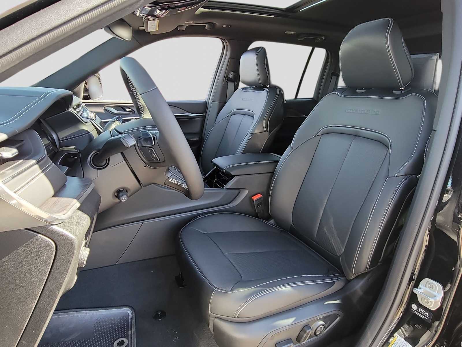 Thumbnail: 2023 Jeep Grand Cherokee - 11