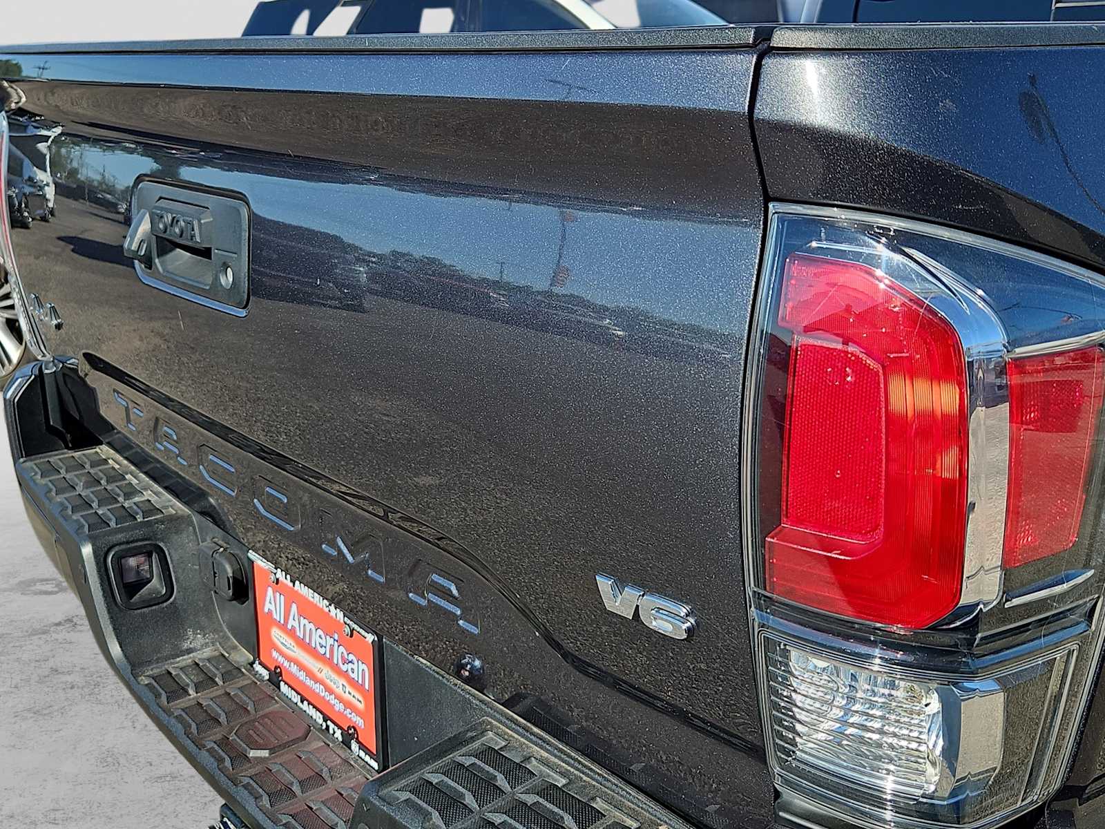 Thumbnail: 2022 Toyota Tacoma - 14