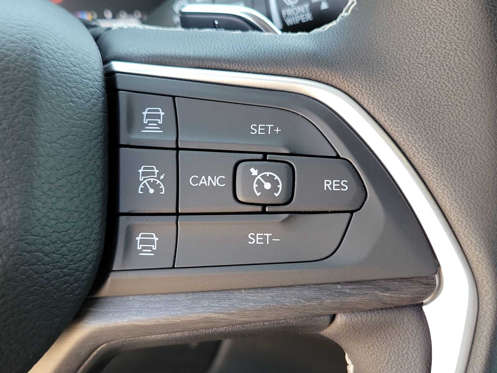 Thumbnail: 2024 Jeep Grand Cherokee - 19