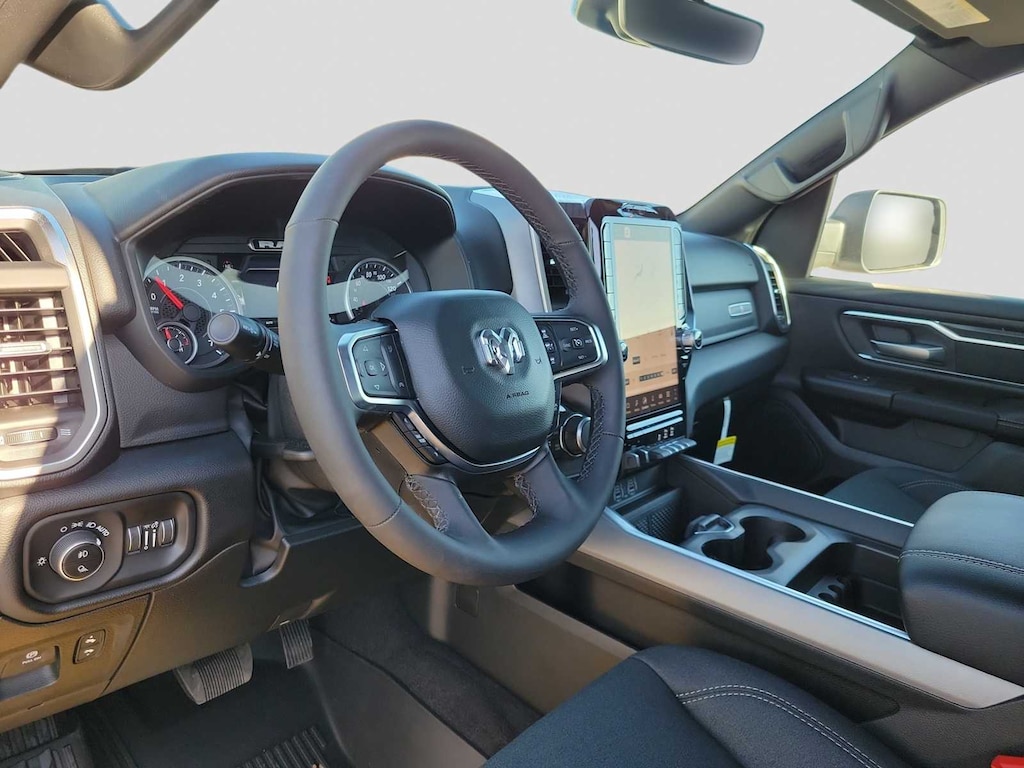 New 2026 Ram 1500 LONE STAR CREW CAB 4X4 5'7 BOX Pickup