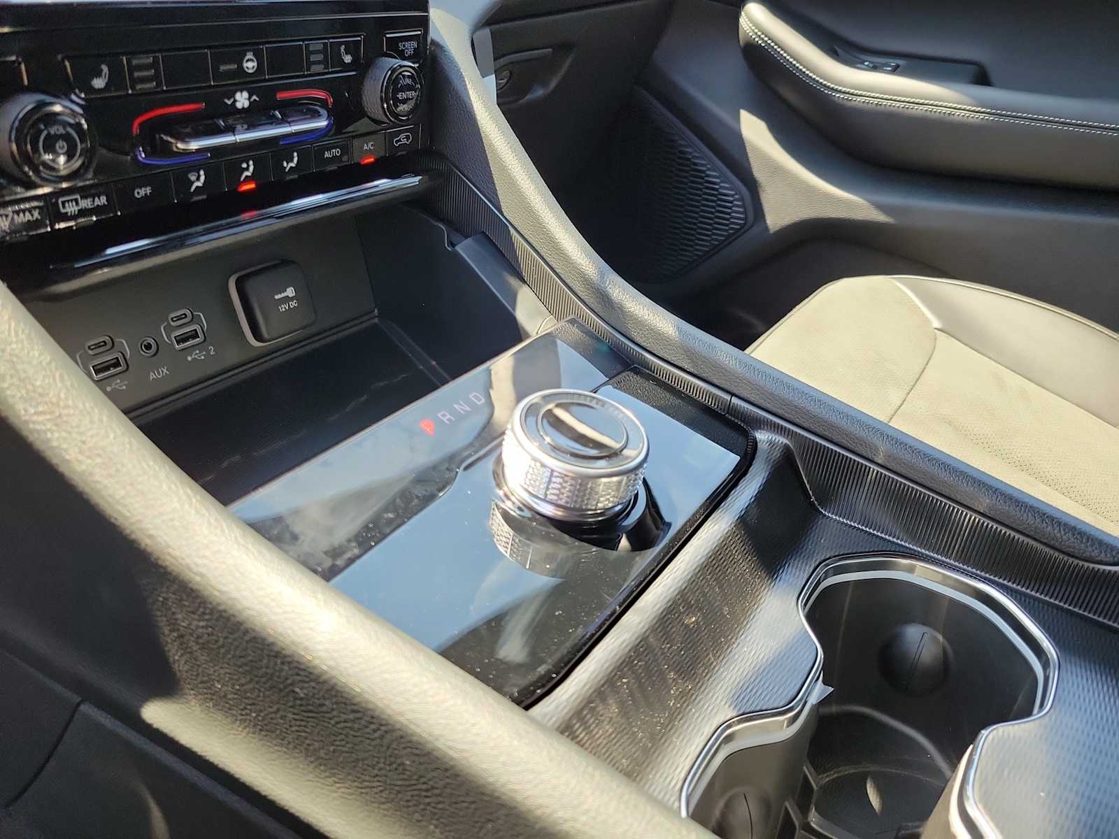 Thumbnail: 2025 Jeep Grand Cherokee - 17