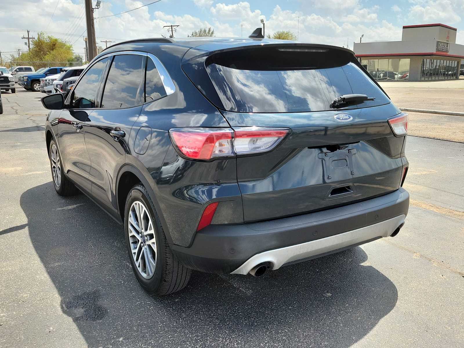 Thumbnail: 2022 Ford Escape - 4