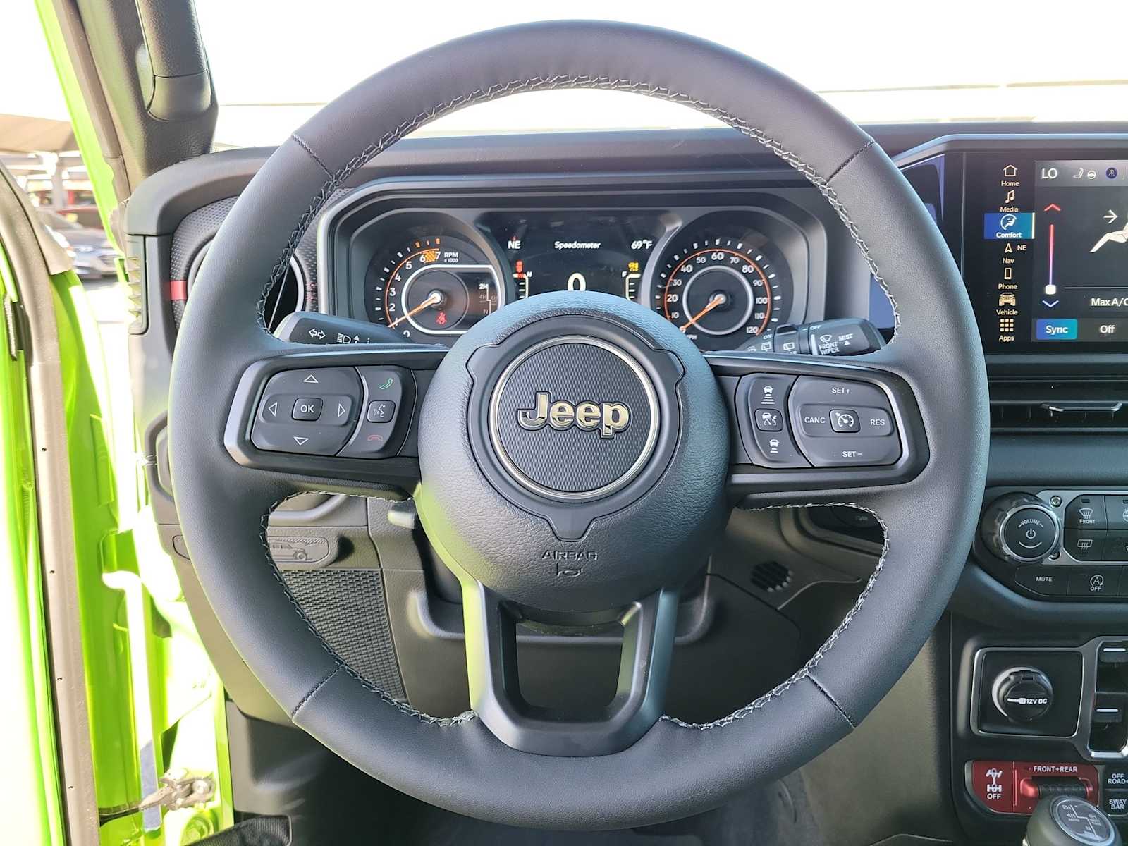 Thumbnail: 2026 Jeep Wrangler - 15