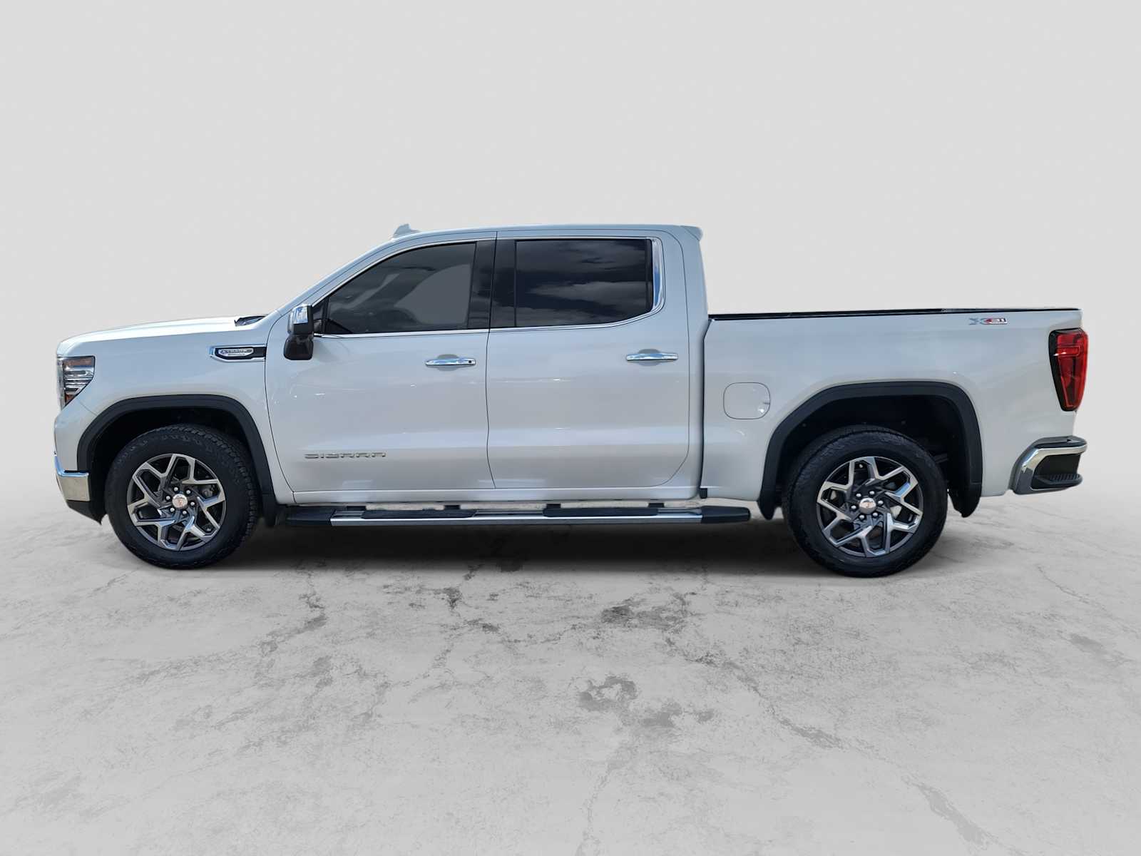 Thumbnail: 2023 GMC Sierra 1500 - 3