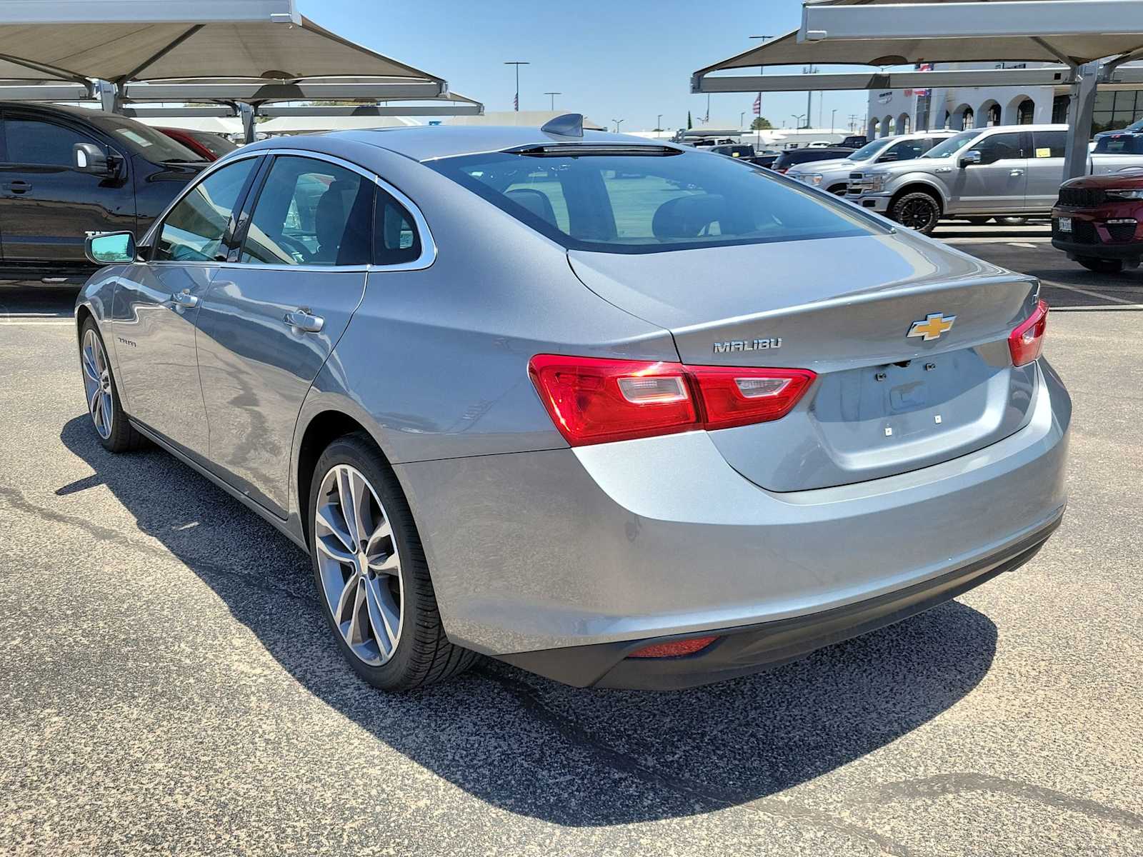 Thumbnail: 2023 Chevrolet Malibu - 4