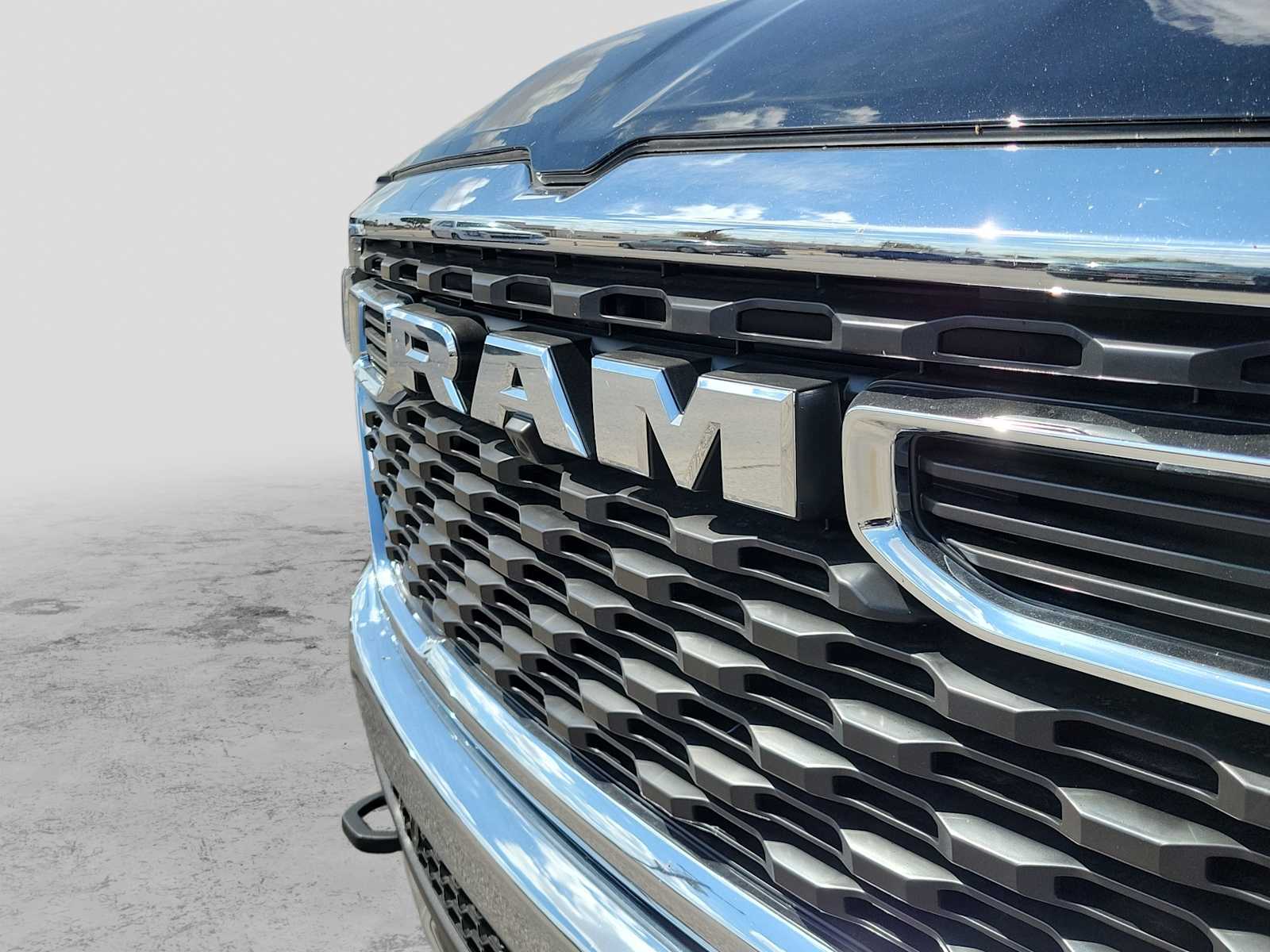 Thumbnail: 2025 RAM 1500 - 9
