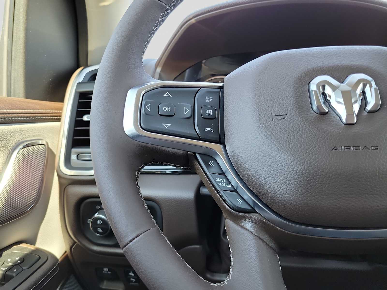 Thumbnail: 2026 RAM 1500 - 19