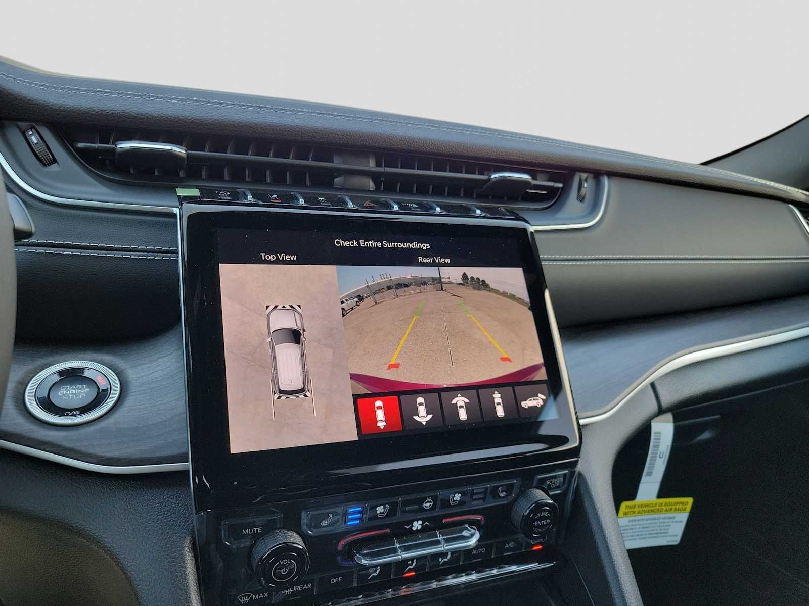 Thumbnail: 2024 Jeep Grand Cherokee - 20