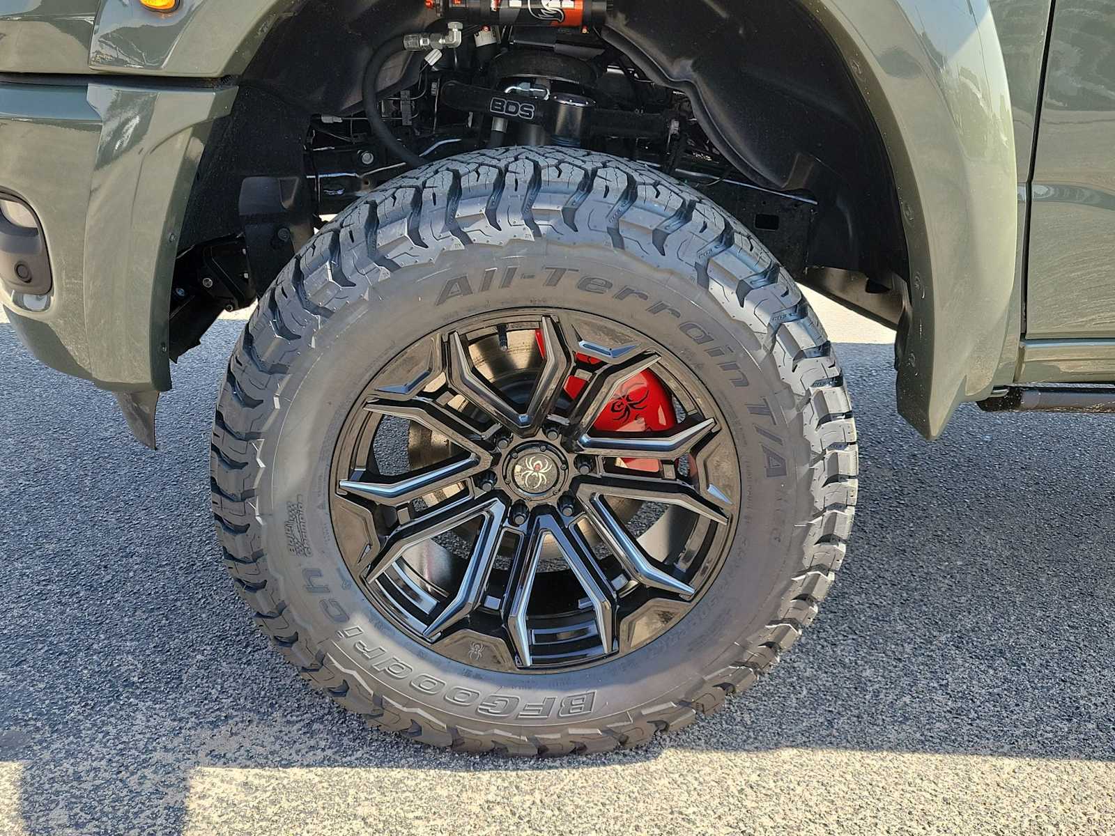 Thumbnail: 2026 RAM 1500 - 8