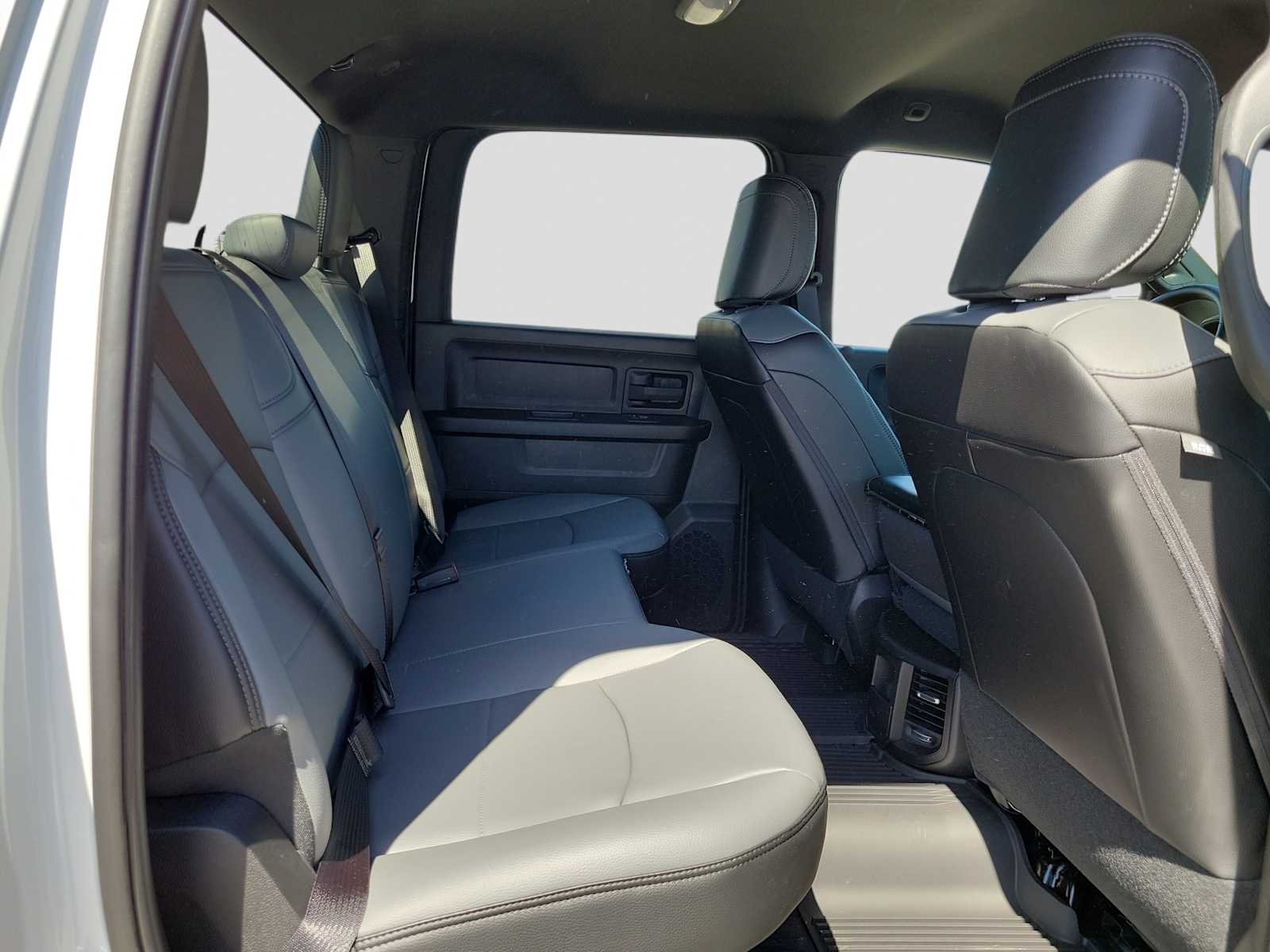 2025 RAM 2500 Tradesman - Photo 21
