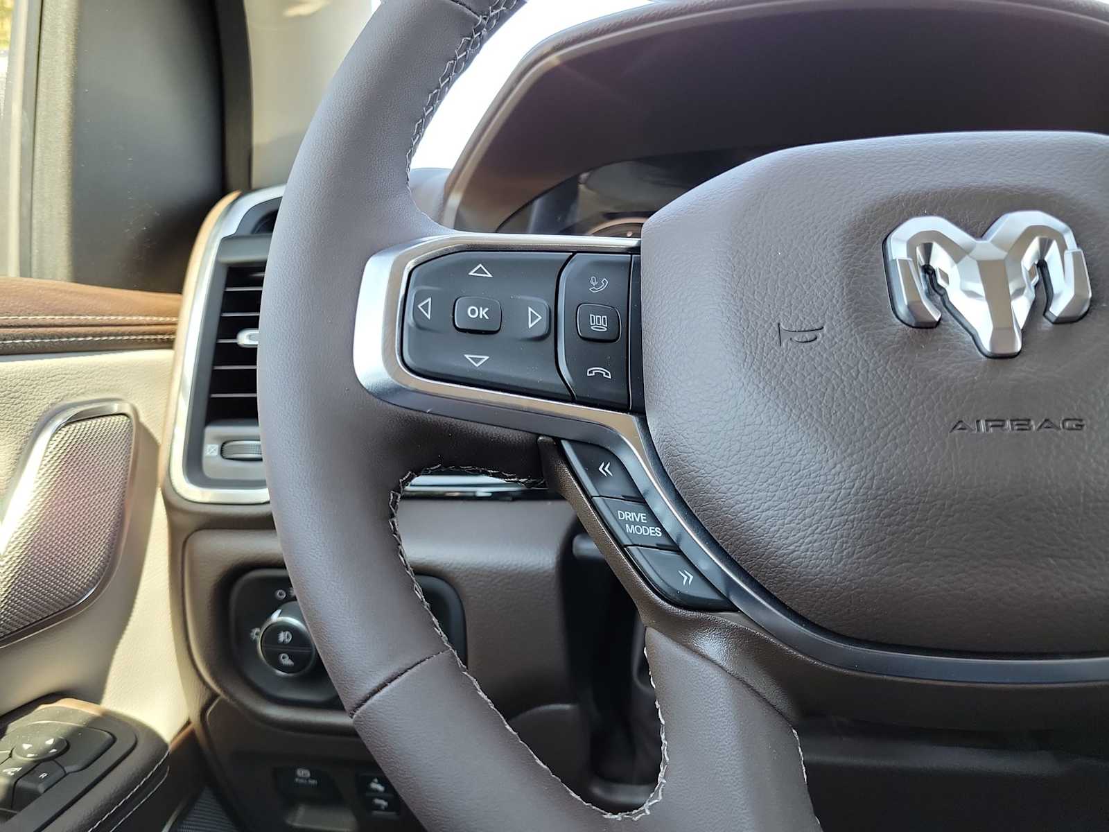 Thumbnail: 2026 RAM 1500 - 19