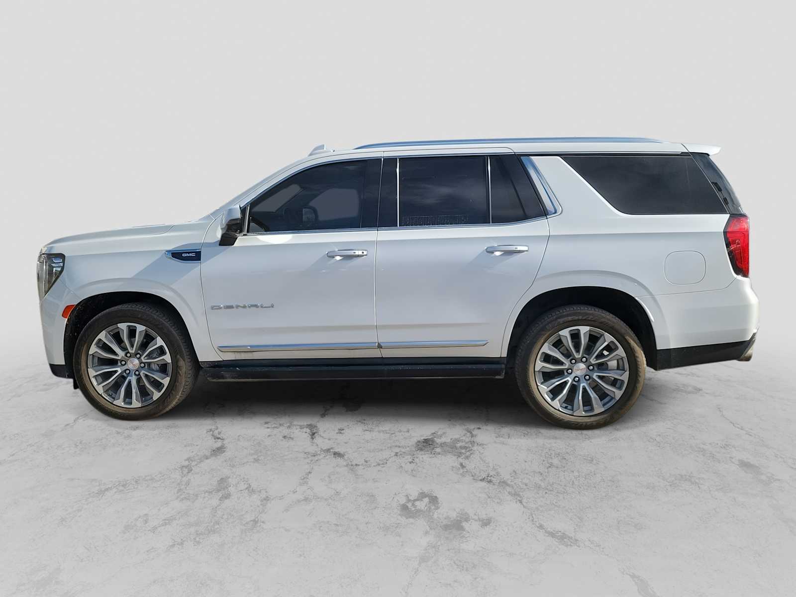 Thumbnail: 2021 GMC Yukon - 3