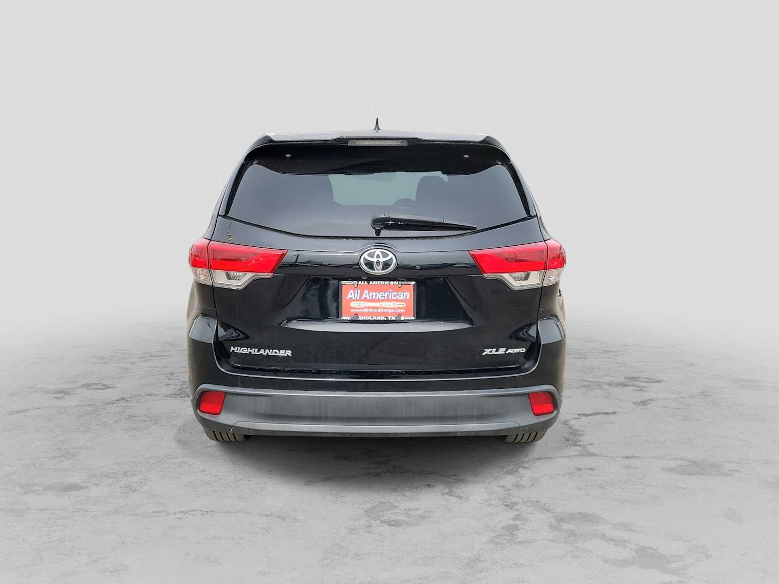 Thumbnail: 2019 Toyota Highlander - 5