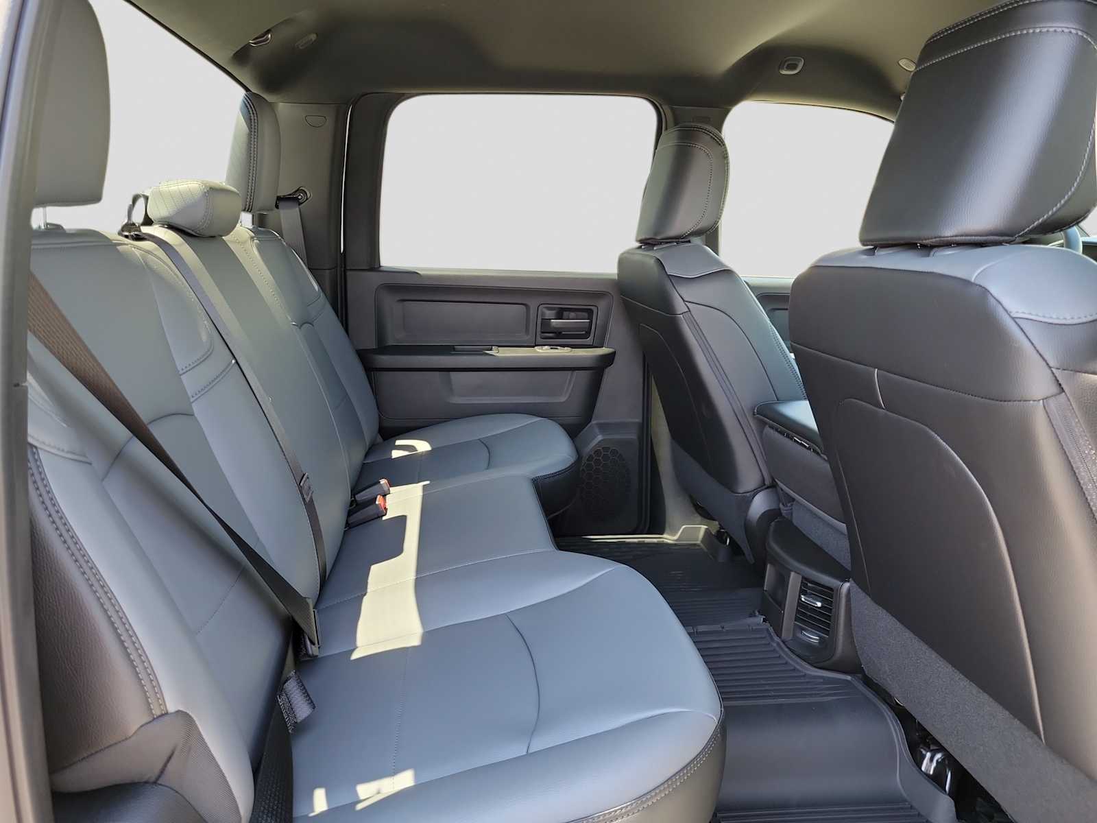 2025 RAM 2500 Tradesman - Photo 21