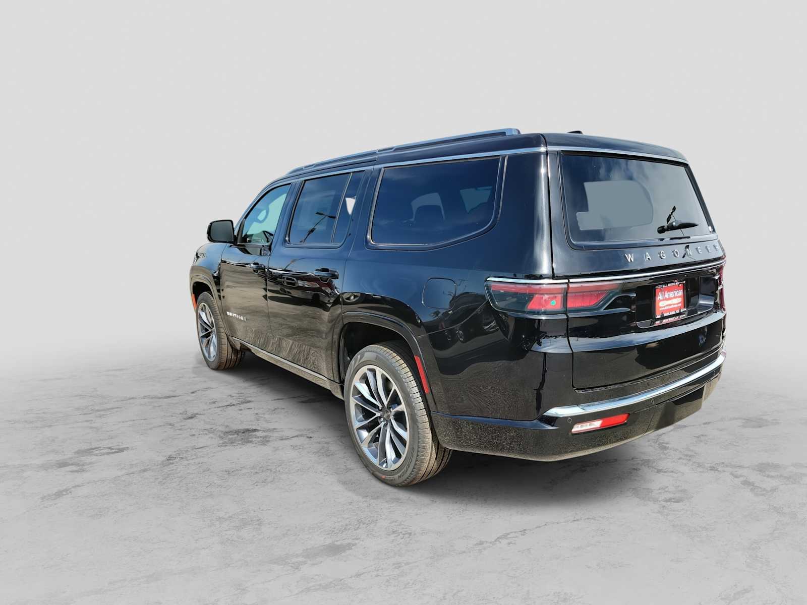 Thumbnail: 2024 Jeep Wagoneer - 4