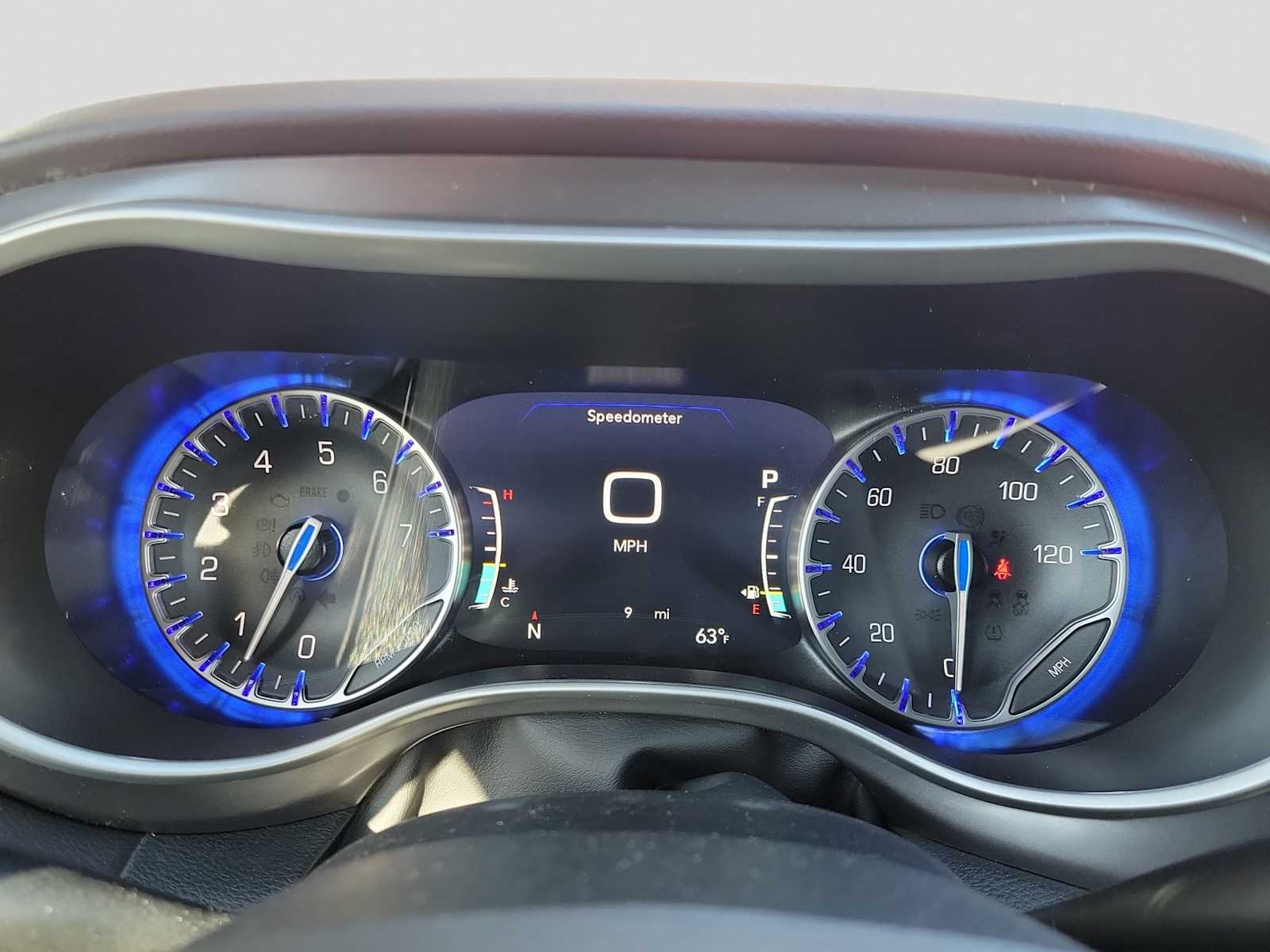 Thumbnail: 2026 Chrysler Voyager - 18