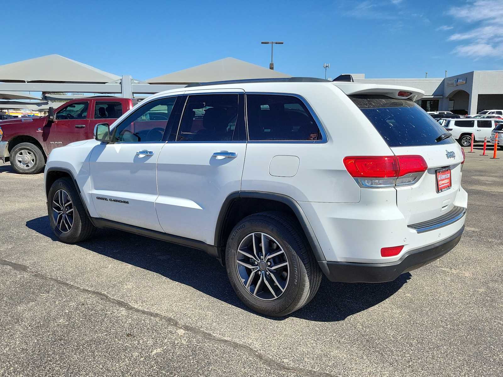 Thumbnail: 2019 Jeep Grand Cherokee - 4