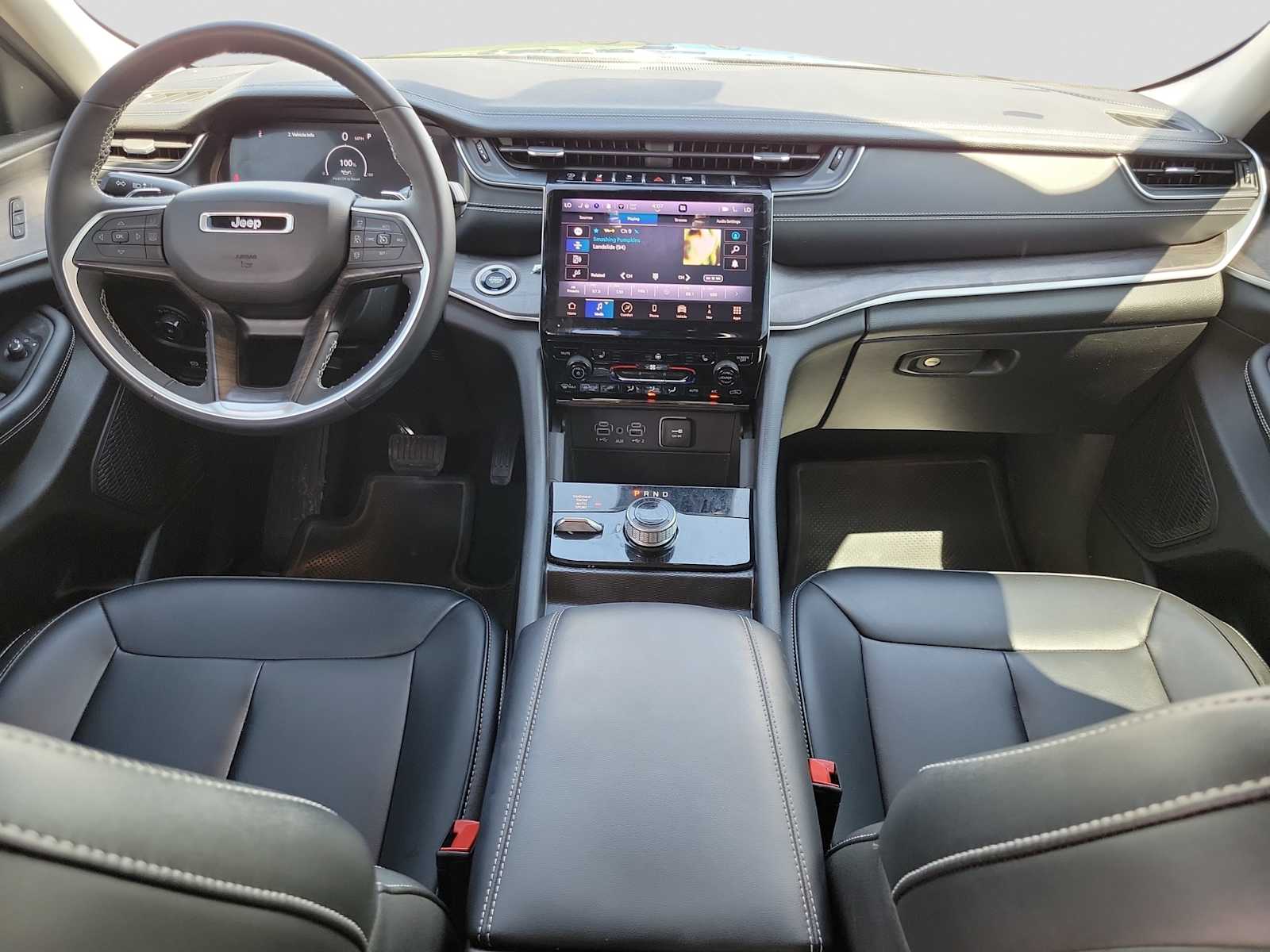 Thumbnail: 2026 Jeep Grand Cherokee - 10