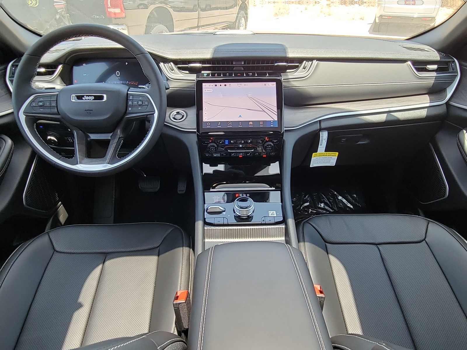 Thumbnail: 2024 Jeep Grand Cherokee - 6