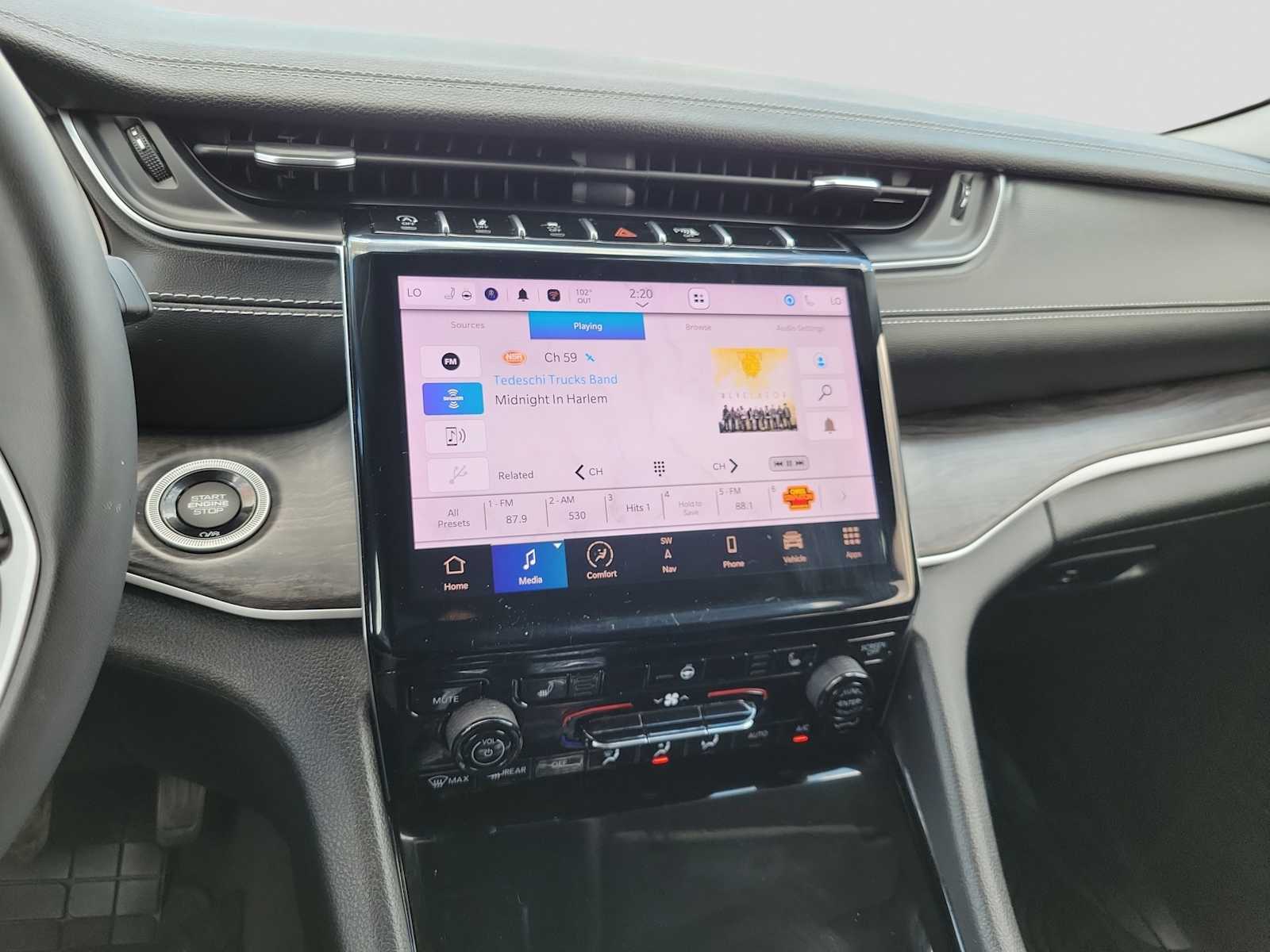 Thumbnail: 2023 Jeep Grand Cherokee - 21