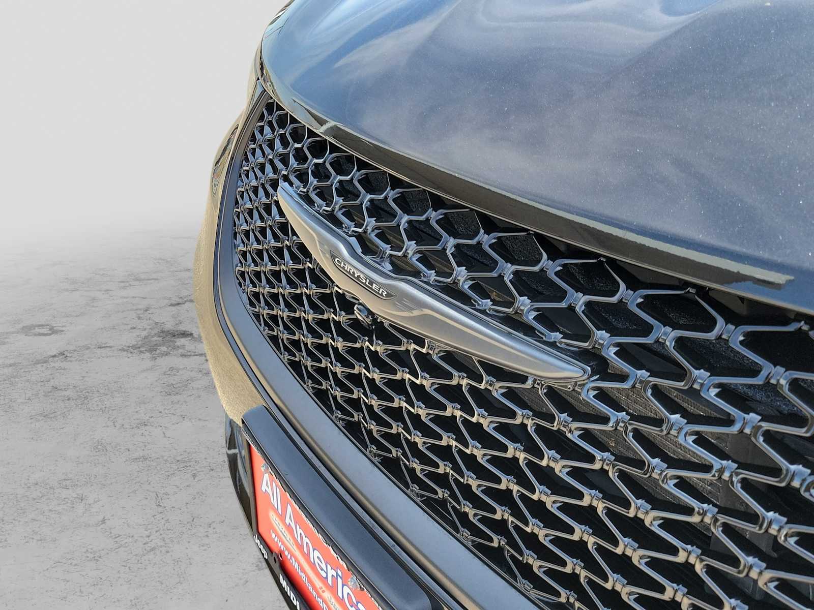 Thumbnail: 2023 Chrysler Pacifica - 9