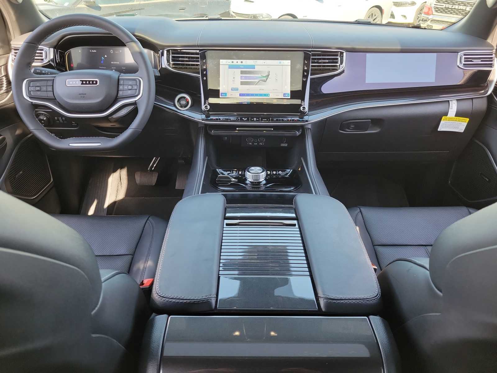 Thumbnail: 2024 Jeep Wagoneer - 10