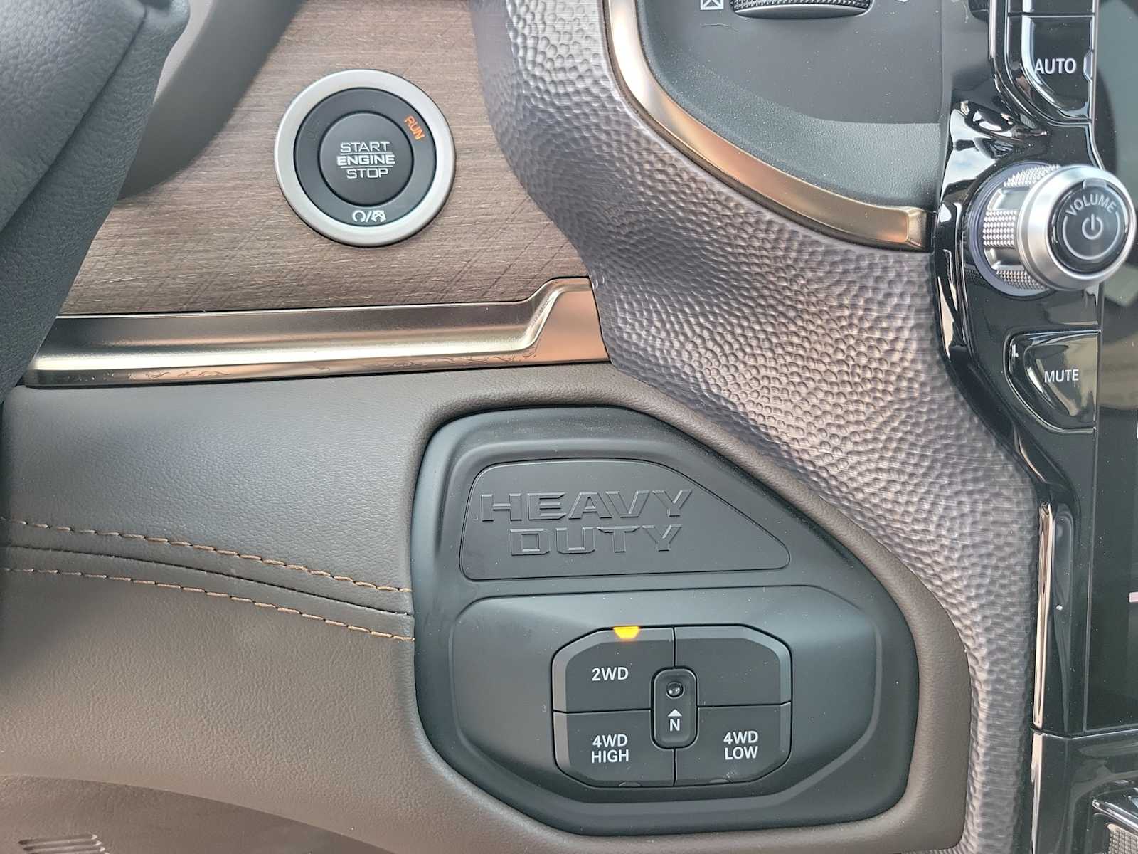 2025 RAM 2500 Limited - Photo 25