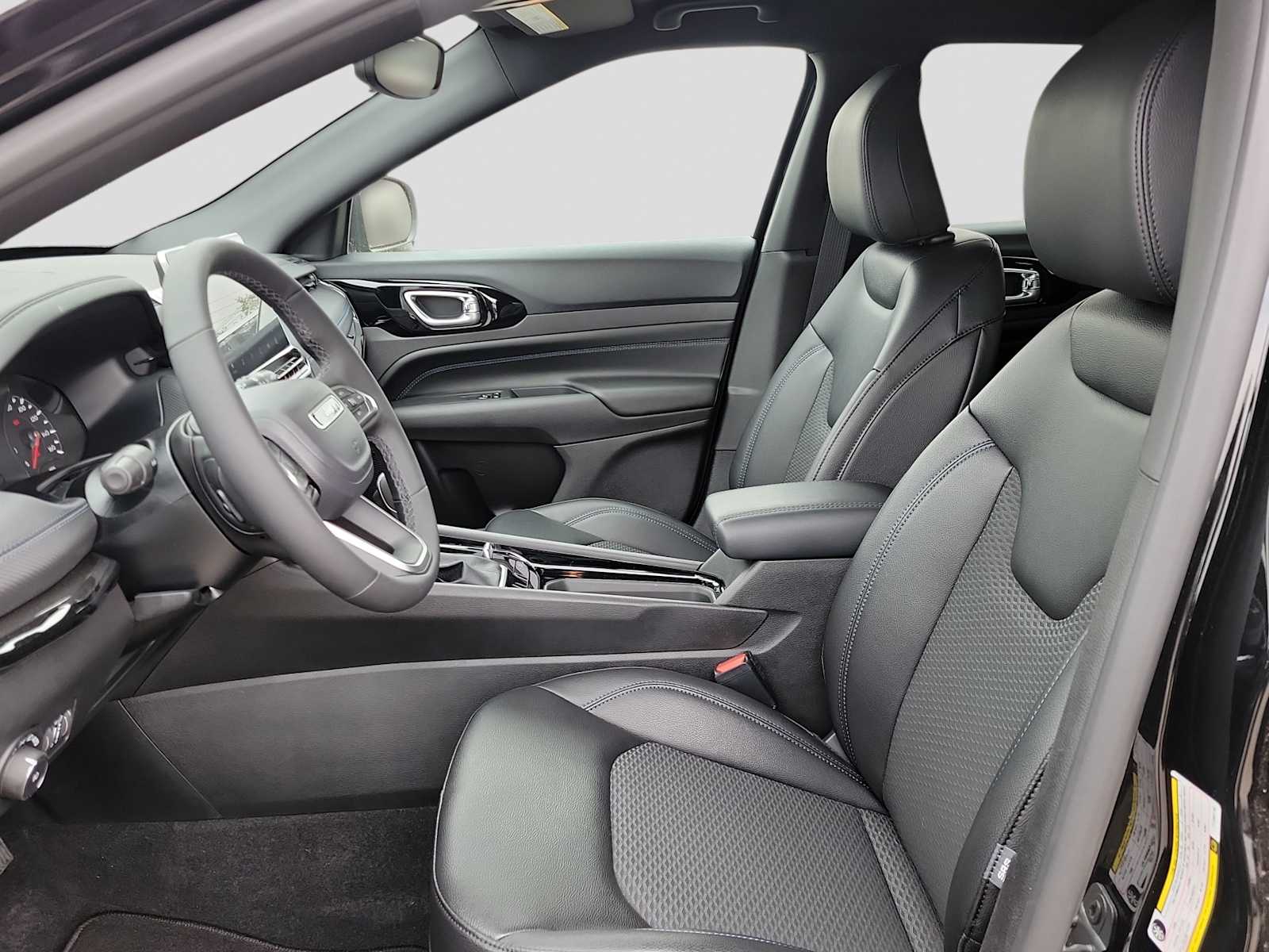 Thumbnail: 2026 Jeep Compass - 11