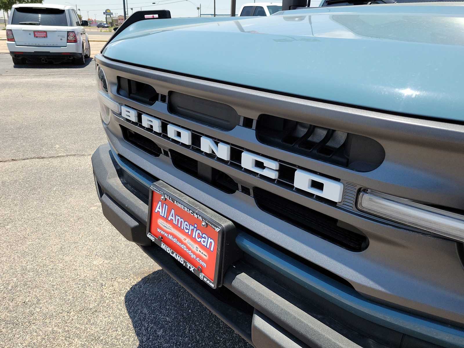 Thumbnail: 2022 Ford Bronco - 9
