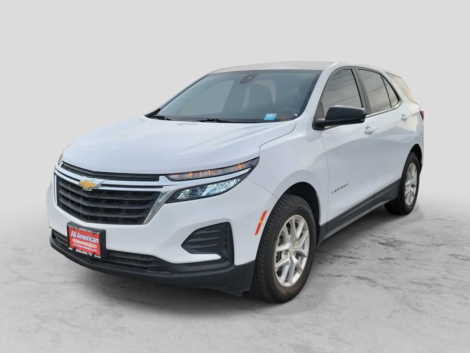 2023 Chevrolet Equinox LS's photo