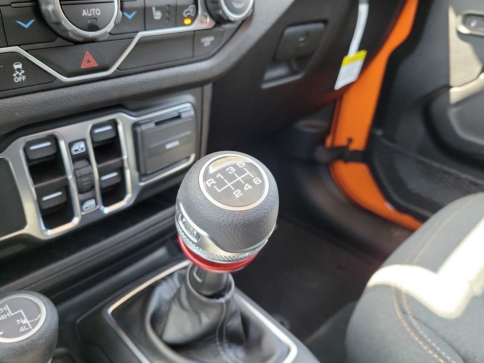 Thumbnail: 2025 Jeep Wrangler - 17