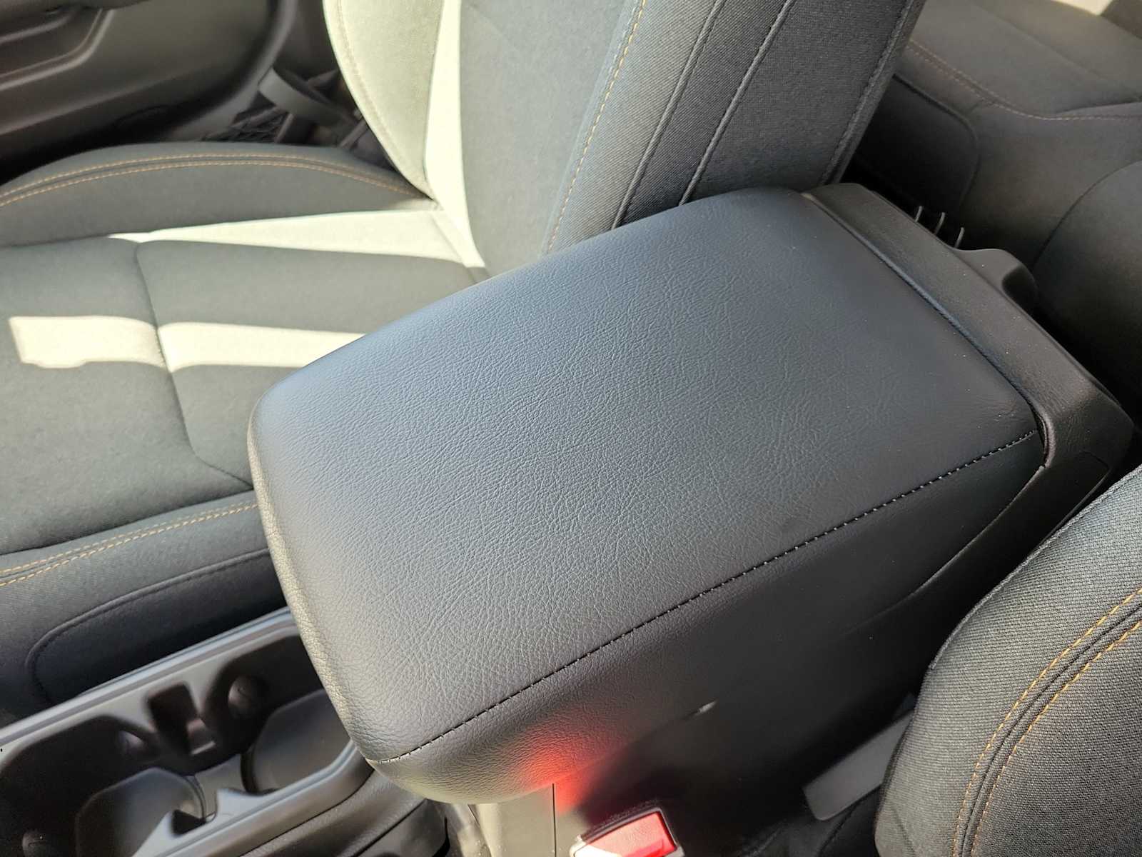 Thumbnail: 2025 Jeep Gladiator - 16