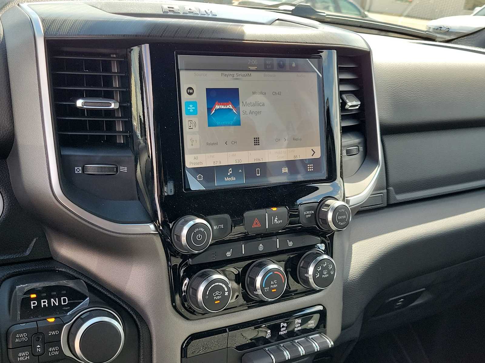 Thumbnail: 2025 RAM 1500 - 21